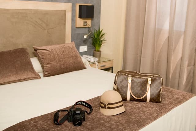 SUITE TWO BEDROOMS