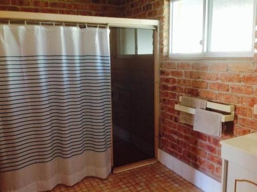 Gloucester Country Lodge Motel1