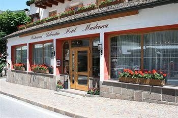 Hotel Dolomiti Madonna1