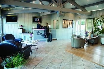 Elegance Suites Hotel3