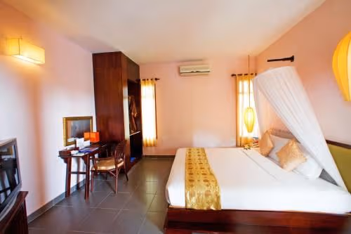 Family Three-Bedroom Villa with Private Pool