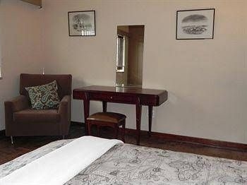 Bedfordview Boutique Lodge (Aloysia)1