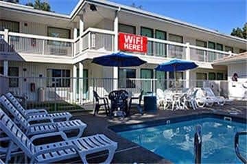 Motel 9 Motel 9