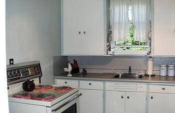 Agincourt Manor B&B Suites3