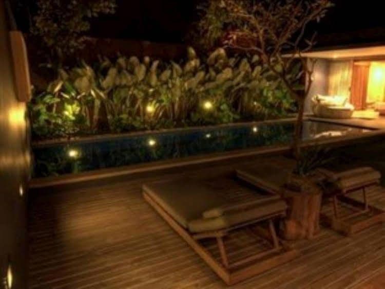 The Grove Bumbak The Grove Bumbak