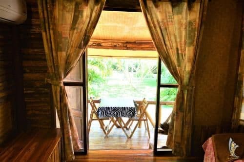 Wooden Bungalow with Sea View