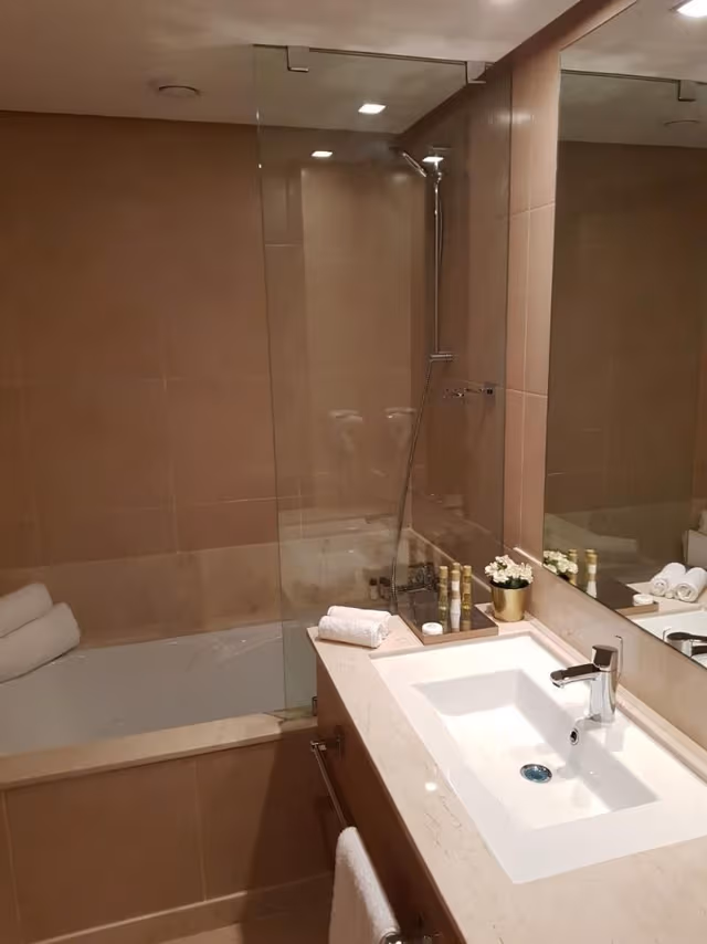 SUITE EXECUTIVE KING BED