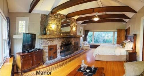 Manor King Suite