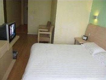 Jitai Hotel (People's Square Branch) Jitai Hotel (People's Square Branch)