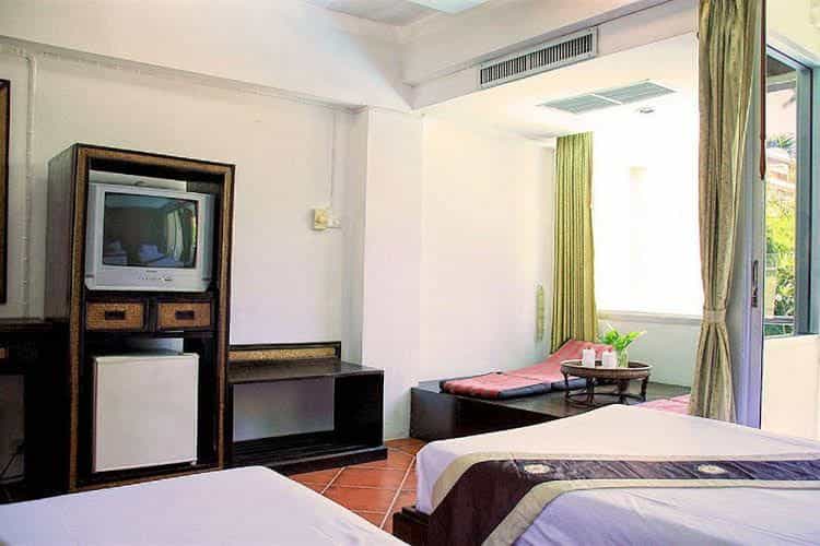 โรงแรมพอร์ตเตอร์ เฮาส์ บีช (มาตรฐาน SHA Plus+) โรงแรมพอร์ตเตอร์ เฮาส์ บีช (มาตรฐาน SHA Plus+)