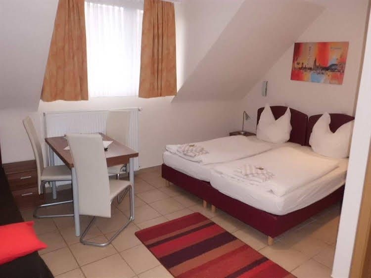 Hotel Schutze4