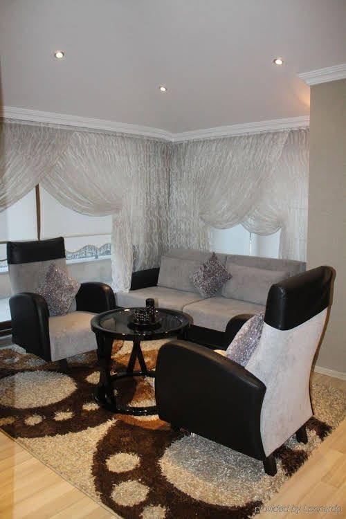 Regency World Hotel&Suites0