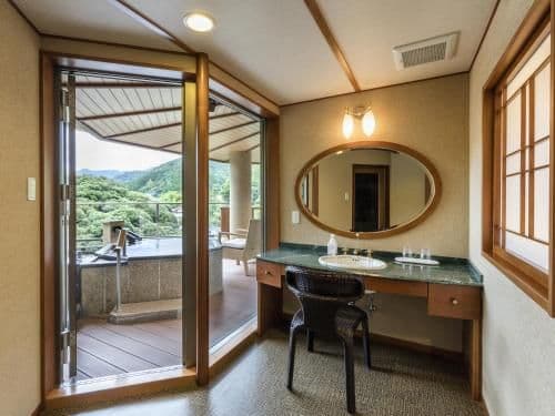 Premium Twin Suite B Type with Private Hot Spring Bath