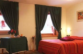 Hotel La Colombina4