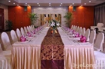 Delightel Hotel West Shanghai @ F1 Circuit4