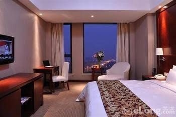 Delightel Hotel West Shanghai @ F1 Circuit2