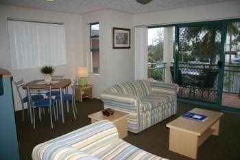 Santa Fe Apartments1