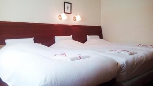 Twin Room with Extra Bed - Non-Smoking