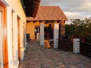 Eagles Nest Estate Guest House2