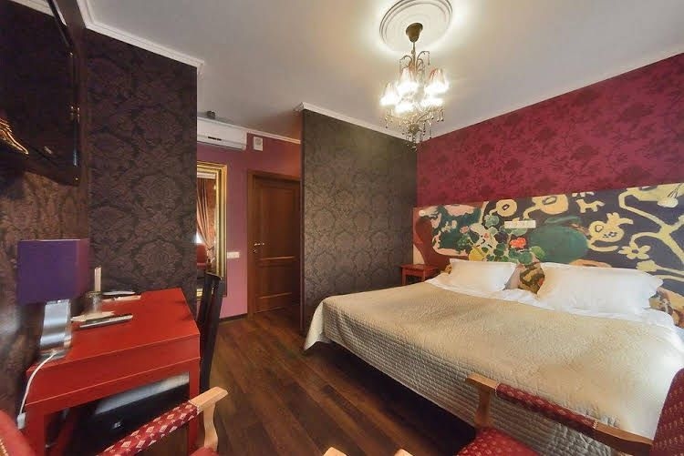 Hotel 19130