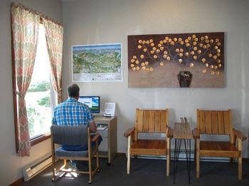 North Shore Inn0