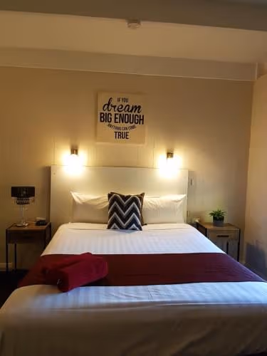 Queen Room