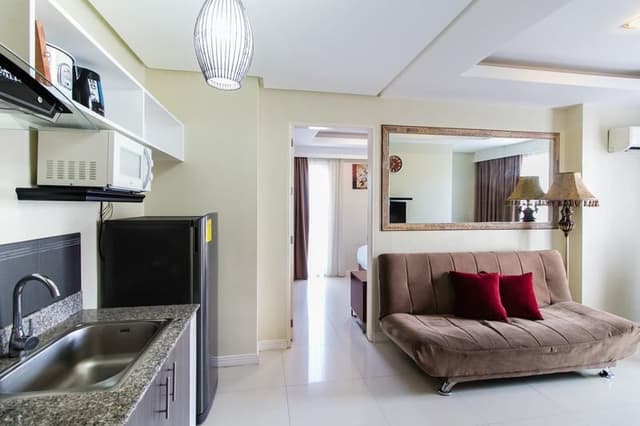 FAMILY ROOM ONE BEDROOM