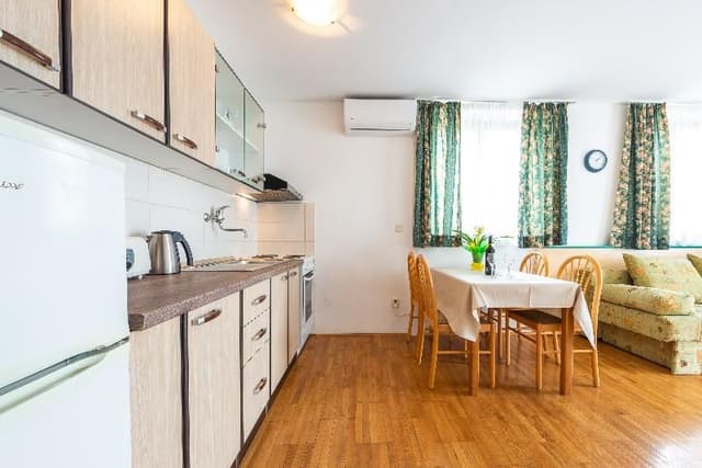 APARTMENT ONE BEDROOM
