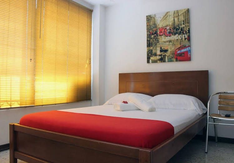 Pasadena Hostel0