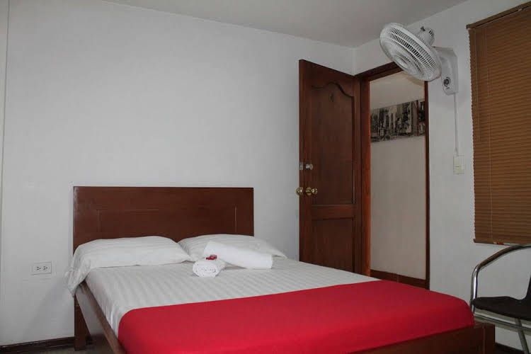 Pasadena Hostel2