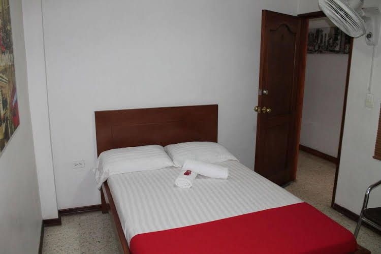 Pasadena Hostel3