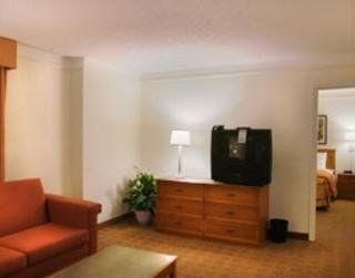 La Quinta Inn San Antonio South0