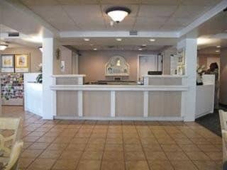 La Quinta Inn & Suites Savannah I-95 La Quinta Inn & Suites Savannah I-95