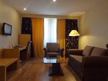 Perissia Hotel & Convention Centre4