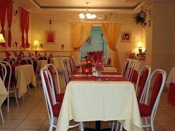 Papillon Apartment1