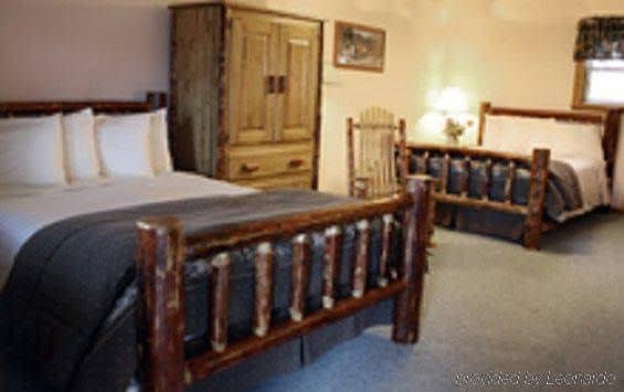 Yellowstone Basin Inn Yellowstone Basin Inn