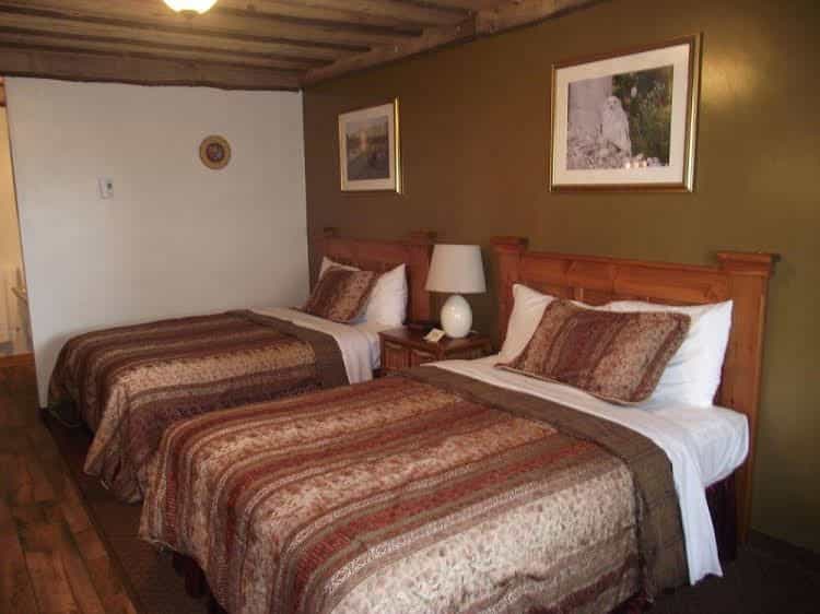Forest Motel & Woodland Retreat