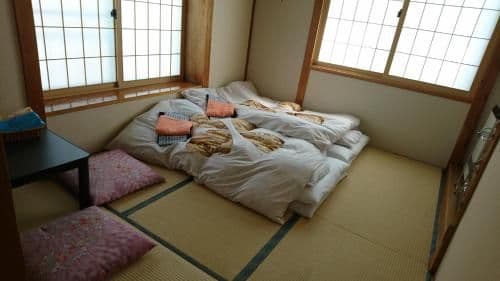 Economy Triple Room with Shared Bathroom