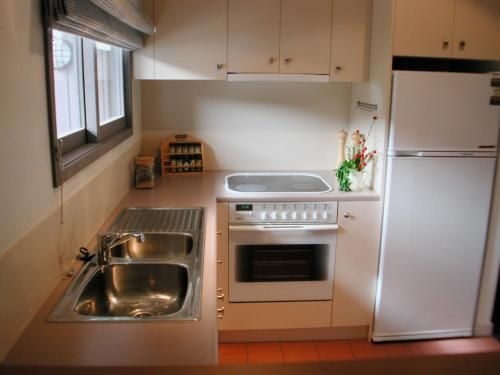 Squatters Run Apartments3