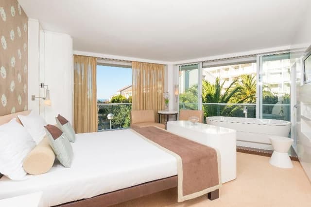 DOUBLE DELUXE WITH BALCONY