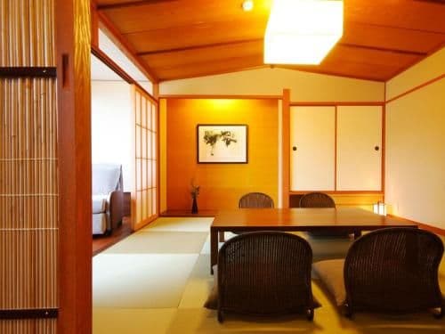 Superior Twin Room with Tatami Area - Breakfast and Seasonal Kaiseki Dinner Included