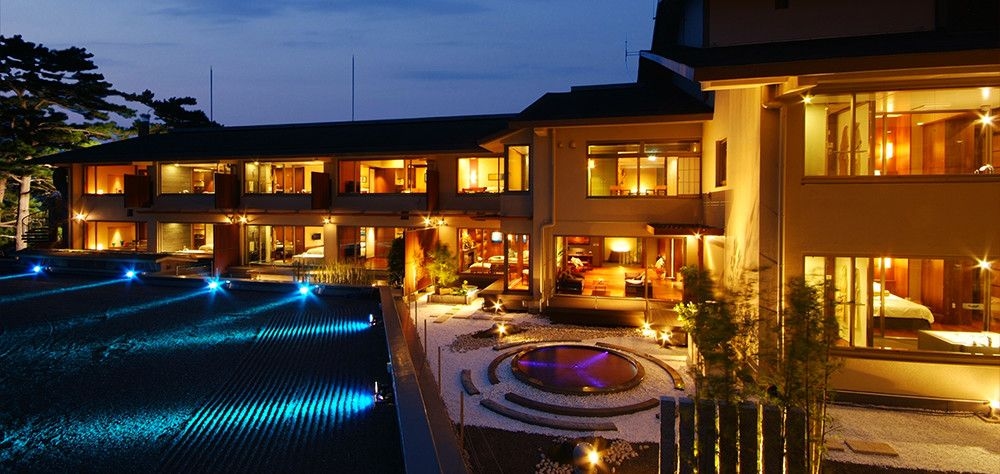 โรงแรม คินปะโระ (Hotel Kinparo)1