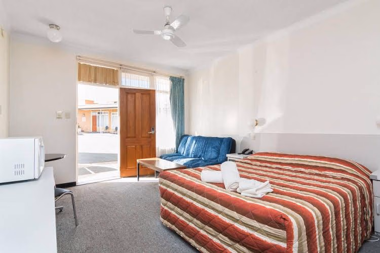 Wallaby Motel4