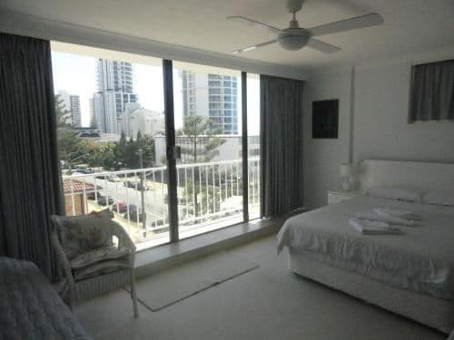 Two-Bedroom Apartment with Two Bathrooms