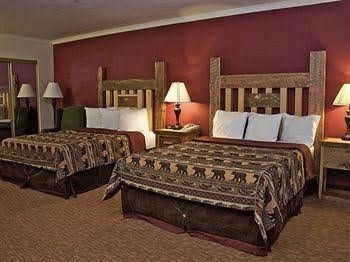 Three Bear Motel2