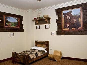 Three Bear Motel Three Bear Motel