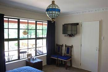 Castle Hill Lodge Bed and Breakfast2