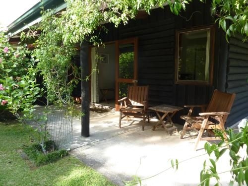 Thorold Country House1