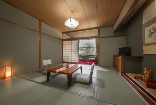Japanese-Style Room