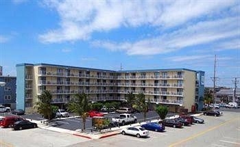 Coastal Palms Inn and Suites4